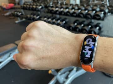 スマートウォッチより小さく安い、最大21日充電いらずのシャオミ「Smart Band 9」レビュー