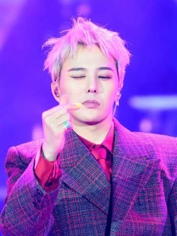 G-DRAGON、幼少期の才能豊かな姿を公開！子供たちにメッセージも「両親にキスを」