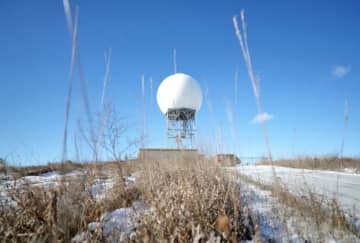 レーダーは「気象兵器」、破壊目論む陰謀論集団に警戒呼びかけ　米