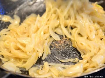 新玉ねぎをスライスしたら…？　ギャル曽根が教えるレシピ３選が、さすがだった