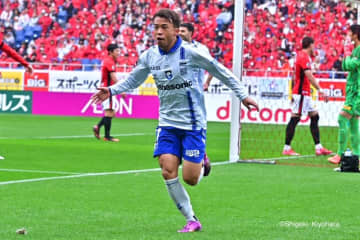 浦和は6連勝ならず　緊急出場のGK牲川歩見は奮闘も…こじ開けたG大阪が3連勝