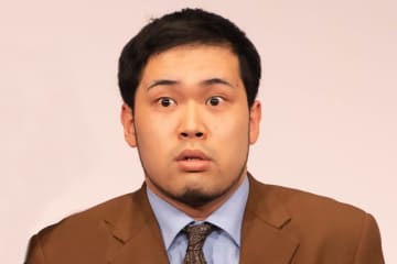 松井ケムリ、人気アーティストとの“意外な関係”告白　実家が近所で…「ずっと友達なんですよ」