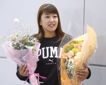 メジャー優勝の西郷真央が帰国　「一生忘れられない思い出」