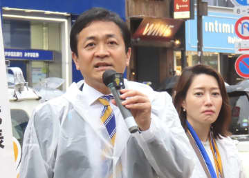国民民主・玉木雄一郎代表　元ＮＨＫアナ・牛田菜友氏らと都内５か所の街頭演説を生配信「コメントの中でアドバイスもいただいた」