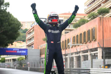 ダブルヘッダーのモナコE-Prix、第7戦でブエミが6年ぶりに優勝。第6戦はローランドが制し今季3勝目