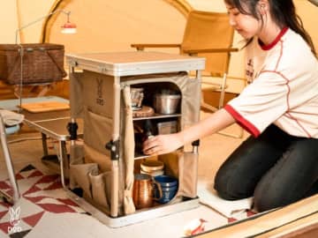 DODからミニサイズも発売！コンパクトに折りたためる収納棚が便利すぎる！