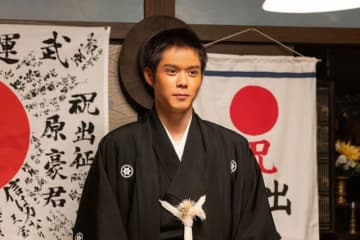 【朝ドラあんぱん第29回あらすじ】壮行会の日、豪（細田佳央太）がたまらず席を外す