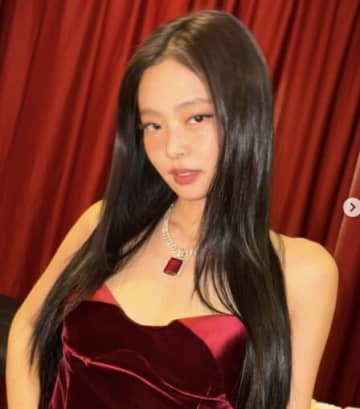 「スーパースターの裏側がすごい！」韓国ガールズグループの歌手が代表務める会社の高級オフィス公開　「豪華な庭と応接セット」