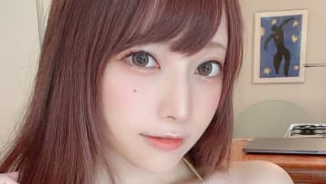 宮本彩希、金ビキニで万バズ