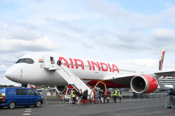 インド軍のパキスタン攻撃、航空各社は一部便の運航取りやめ