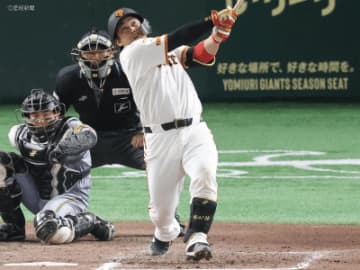 意地の3号ソロHR！3試合ぶりの先発マスクで大城卓三/岸田行倫に負けじと打撃でアピールした巨人期待の好打者とは！？