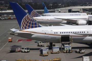 米空港でまた旅客機の接触事故、翼の先端が脱落　米サンフランシスコ