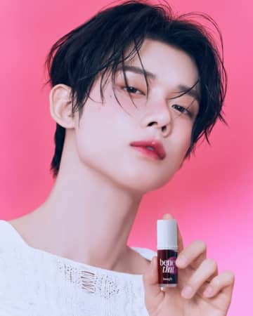 Z世代を魅了するビジュアル…TXT・ヨンジュン、メイクアップブランド「Benefit」のアンバサダーに抜擢！