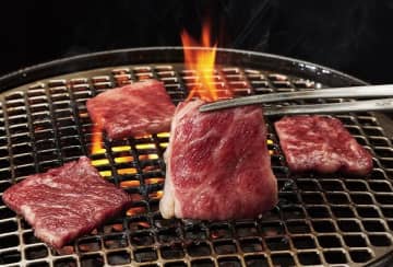 「ありがとう」で飲み放題が無料に！　焼肉の　「かみむら牧場」で母の日キャンペーン