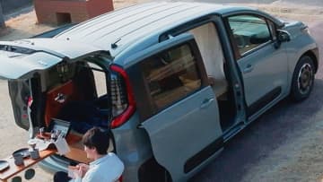 「愛車が激変する」「こんなの求めてた」トヨタ・シエンタのオーナーは注目。とんでもないルームキットが5月にお披露目。