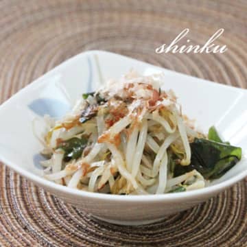 レンジで5分！「もやしとわかめのおかかポン酢」の簡単ヘルシーレシピ