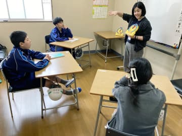 厚木市教委、来日直後の子どもに日本語の短期集中指導　神奈川初の専任教諭