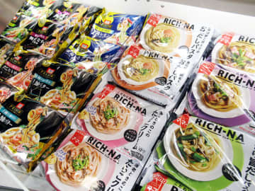 冷凍パスタ販売好調、物価高背景に主食変化が追い風 200円台でメニュー充実