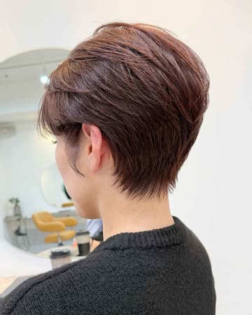 大人のクセ毛を収める！？【40・50代】バッサリ「くびれショート」にしてみない？