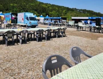 「1万ウォン払って難民体験」…釜山ラーメンフェスティバルに酷評集まる