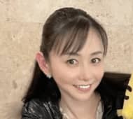 「ギャップが大好き！！！！！！」グラドルから転身した美人投資家タレントのリラックスショットに反響続々