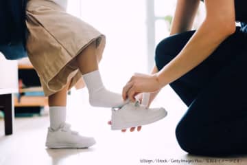 義母が孫に買ったファーストシューズに母親ブチ切れ　「嫌すぎる」「そこまで怒る？」と賛否