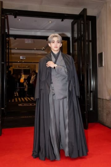 SEVENTEENのS․COUPS、世界的イベント「Met Gala」に初登場…“ロマンス映画の主人公”と絶賛