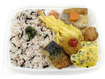 煮物、揚げ物、焼き物をバランス良く組み合わせて税込678円のお弁当! セブン‐イレブンが「幕の内弁当 翔」を発売