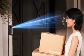 SwitchBotスマートロックが顔認証に　手を使わずカギ開け、低価格モデルも