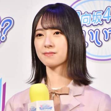 日向坂46金村美玖、GWはネモフィラ畑へ！花に囲まれた美麗SHOTに反響「彼女すぎるよ」「めっちゃ映えてる」