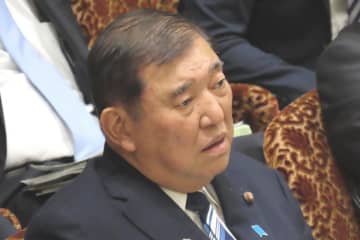 石破首相に〝ヤミ献金〟疑惑浮上も…野党が辞任まで追い込まない裏事情