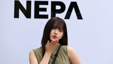人気K-POPアイドルがユニフォーム姿を公開！韓国ネットユーザーは「ユニフォームではなく、私が問題だった」