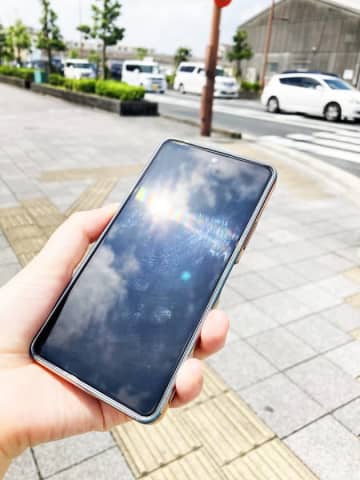スマホの「熱中症」に注意。6月から増え始める〇〇の相談とは？気にしたい3つの注意点も