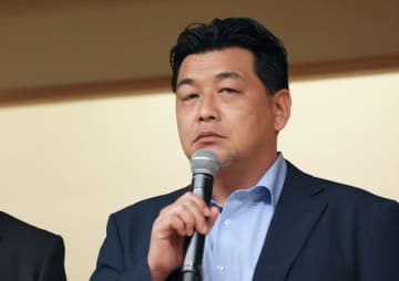 サンドウィッチマン富澤たけし、和田アキ子と日向坂46からの誕生日プレゼントに感激「会ったことのない新しいメンバーまで…」