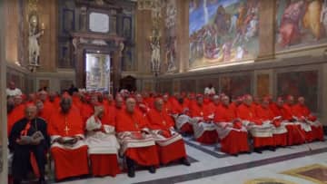 【速報】煙の色に世界が注目！ローマ教皇を決める非公開の選挙会議「コンクラーベ」バチカンで始まる