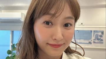 「ダッシュで作った」3児の母・藤本美貴 “子供フル活用”の夜ご飯公開！フライパンや揚げ物バットままのおなじみスタイル披露に「栄養バランス素晴らしい」