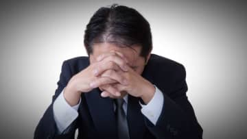 愚かでした…「月収28万円」60歳定年サラリーマン、「子には良い教育を受けさせたい」の顛末。迫りくる「老後破綻」に悲鳴