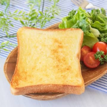 【食パンで今すぐ試してみて】いつものトーストが100倍おいしくなる裏技＆絶品レシピ3選