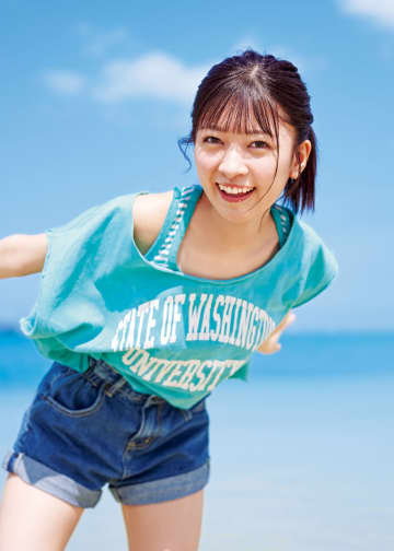 声優・鈴原希実、王道フレッシュな史上最高グラビア　『ヤンジャン』で初雑誌表紙を飾る