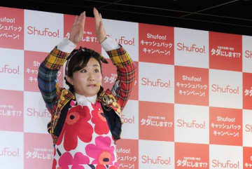 キンタロー。流の“大沢たかお祭り”⇨「秀逸なママあるあるが思いつかなくて」と“王騎”のコスプレ披露