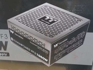 Thermaltakeの80PLUS PLATINUM電源「TOUGHPOWER PF3」が入荷、1,050Wと1,200Wの2種類