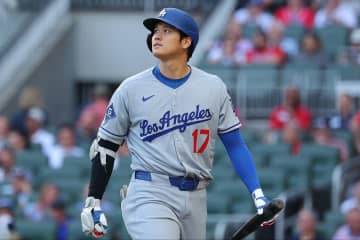 「ショーヘー悪い、申告や」“全集中”大谷翔平に敵捕手が「敬遠」を優しく耳打ち！SNSではアフレコ合戦勃発「ファーストいっていいよ」