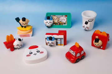 ハッピーセット「ちいかわ」を一足先に遊んでみた！マクドナルドクルーデザインのおもちゃが初登場