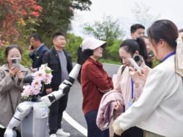 ロボット「同伴ツアー」の新しい旅行スタイルが台頭―中国