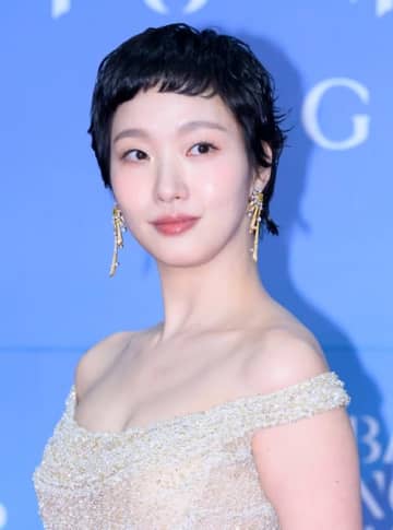 「一番美しいあなたへ」女優キム・ゴウン、“母の日”に事務所の全職員と家族へ感謝の贈り物