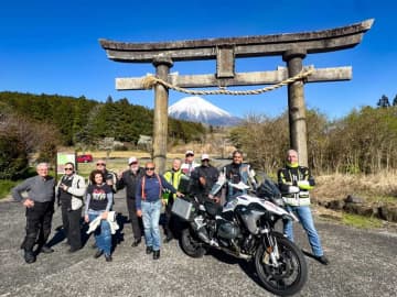 世界機関FIM公認のバイクツアー「Mount Fuji Tour」が日本初開催