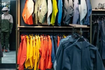 登山の服装を初心者向けに解説！  基本のレイヤリング（重ね着）や季節別の選び方