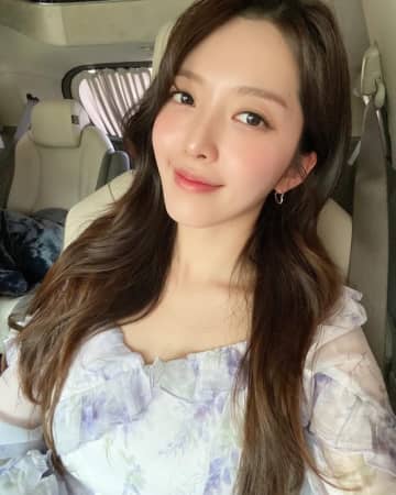 AOA ドファ、6月の結婚を発表「一緒にこれからの日々を歩きたい人に出会った」