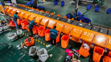 メーデー連休中の郵便・宅配便の引受・配達個数が48億個以上に―中国