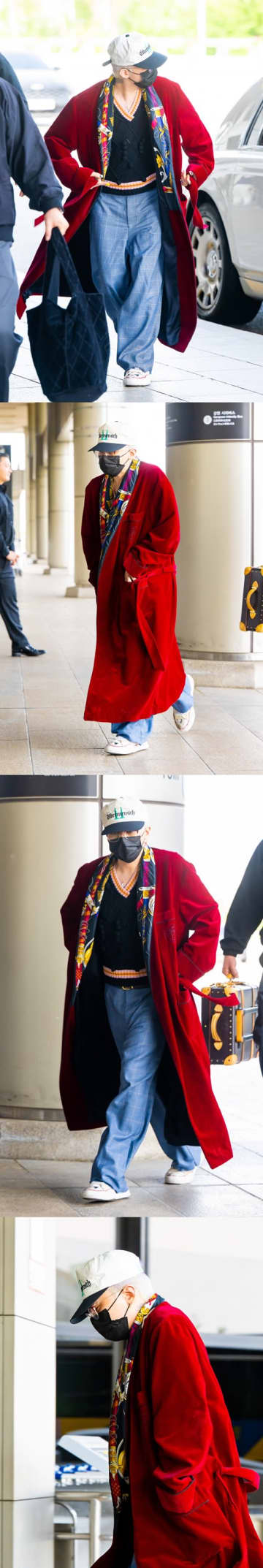 まるでバスローブ!? G-DRAGON、唯一無二のセンスが光る空港ファッションで視線独占【独自写真】